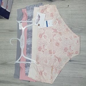 JESSICA SIMPSON 5PK HIPSTERS.